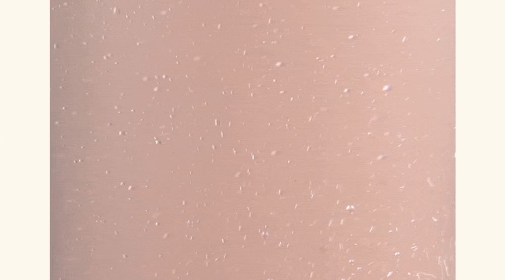 워터 타입의 토너를 보여주기 위한 영상